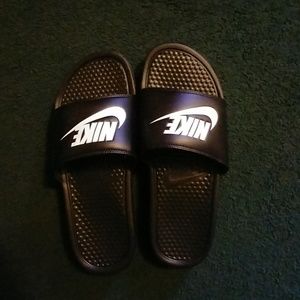Benassi Nike Slides
